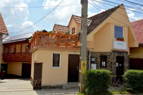  Tornácos Vendégház  Влэхица